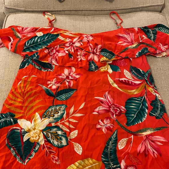 Summer Old Navy top - Picture 2 of 3